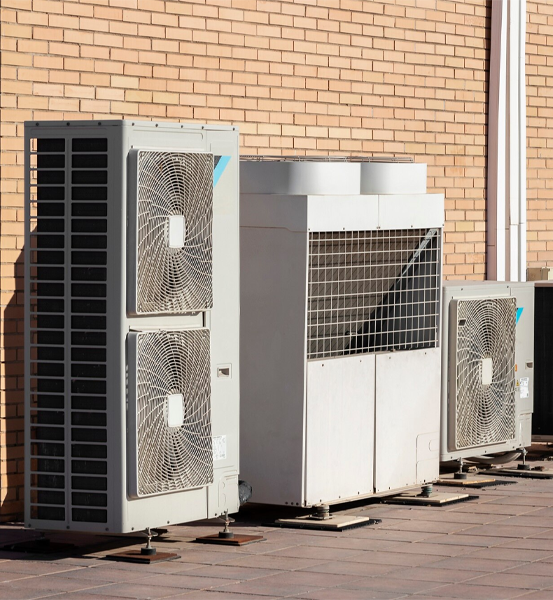 Commercial outdoor heat pump system installation